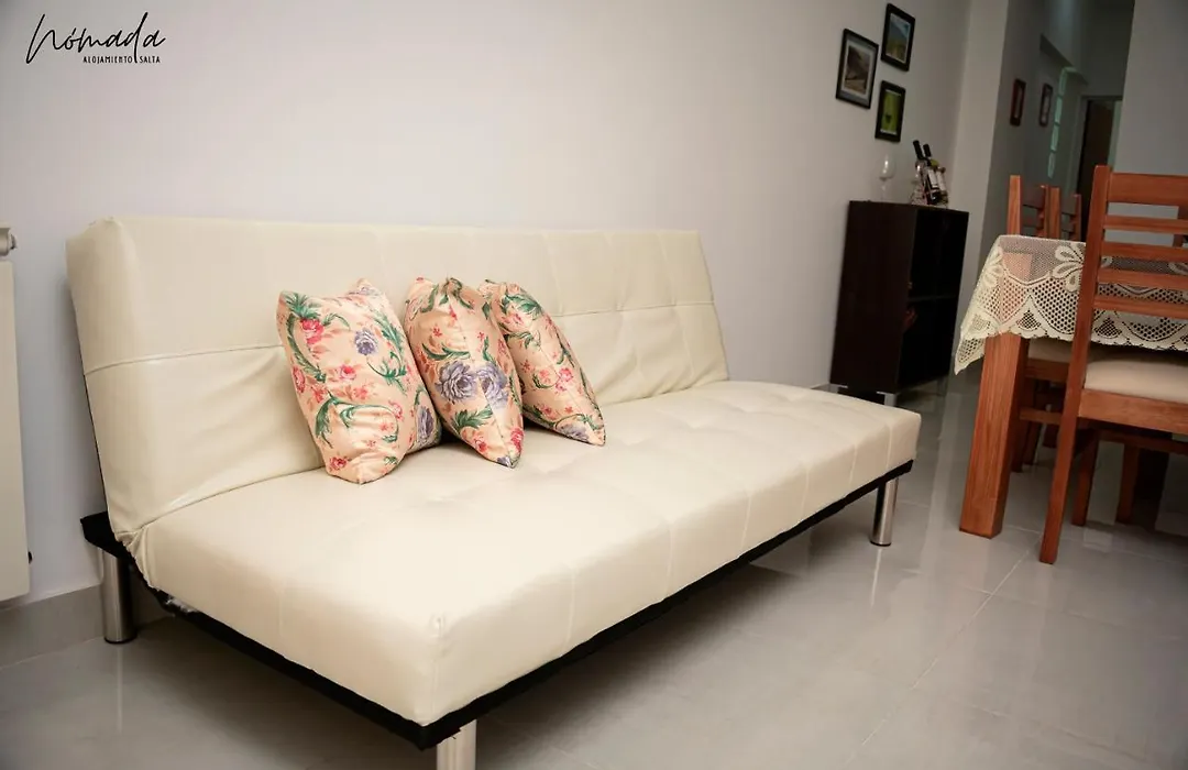 Departamento En Calle Principal, Comodo, Hasta 4.-1