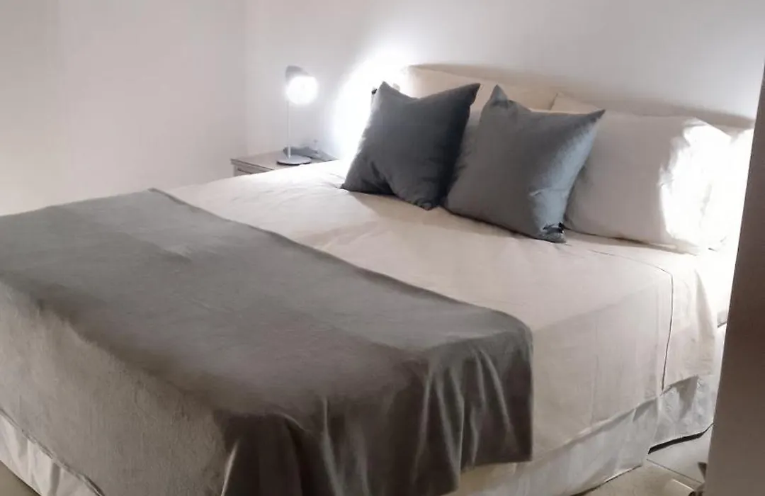 B&B Unique-1
