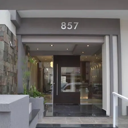 Dean Funes Suites 607-3