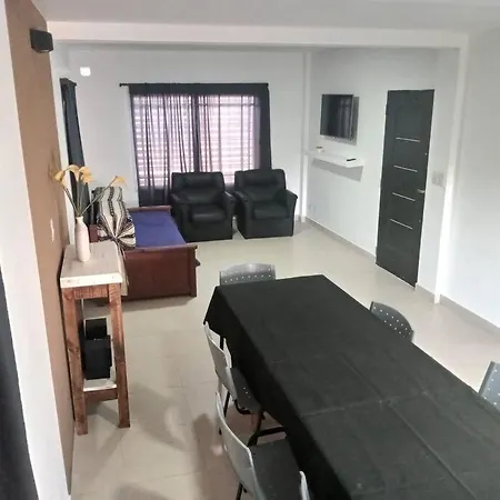 Casa Rebeka, 8 Personas Zona Aeropuerto De Salta-2
