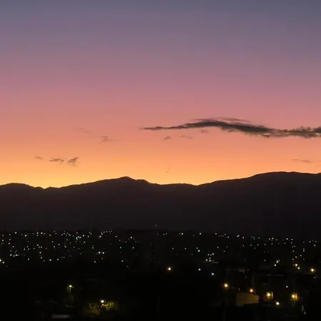Departamento Moderno Y Espacioso Con Hermosa Vista Al Cerro-2
