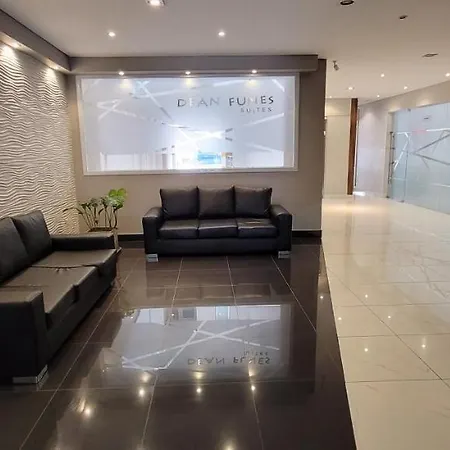 Dean Funes Suites 108-3