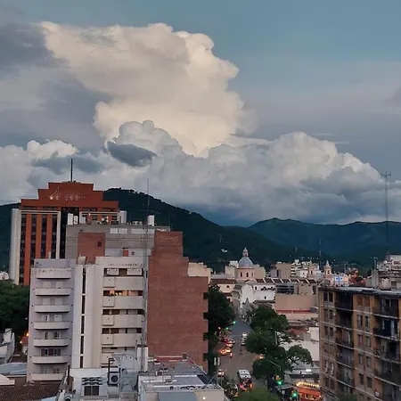 Departamento Ubicado En El Centro De La Ciudad De Salta-2