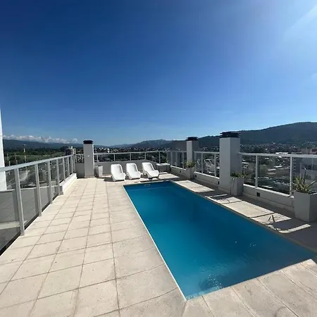 Departamento de UN dormitorio con parrilla privada!-3
