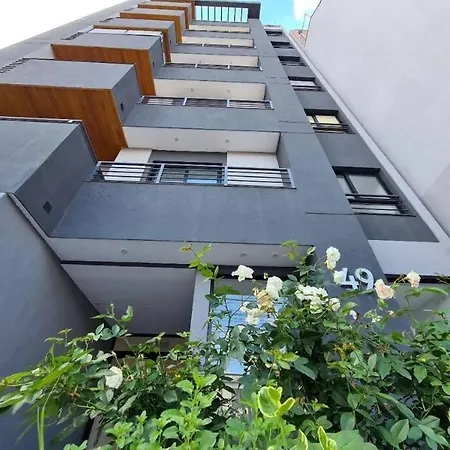 Maipu Jauzz Studio En Planta Baja Y Con Cochera-2