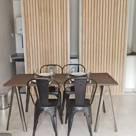 Comodo Y Moderno A Pasos De Todo-3
