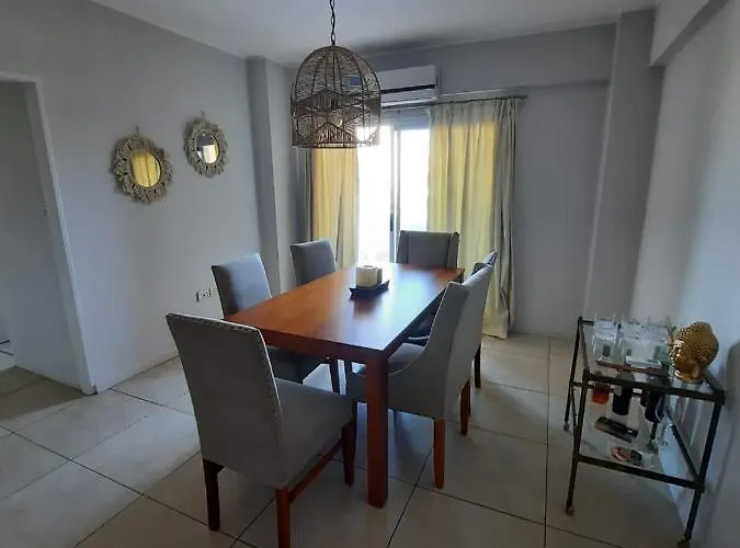 Aniceto Y Pueyrredon Apartment Salta