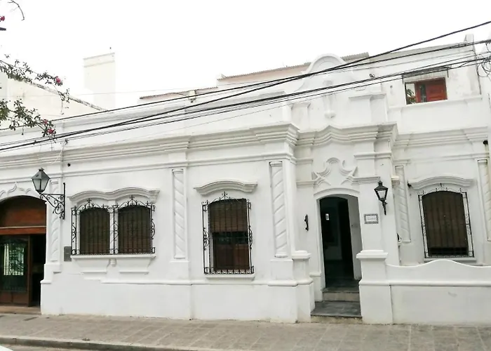 Casa Alvarado Hostel Salta